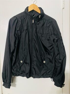 aerie fit- Black Lightweight Windbreaker Jacket